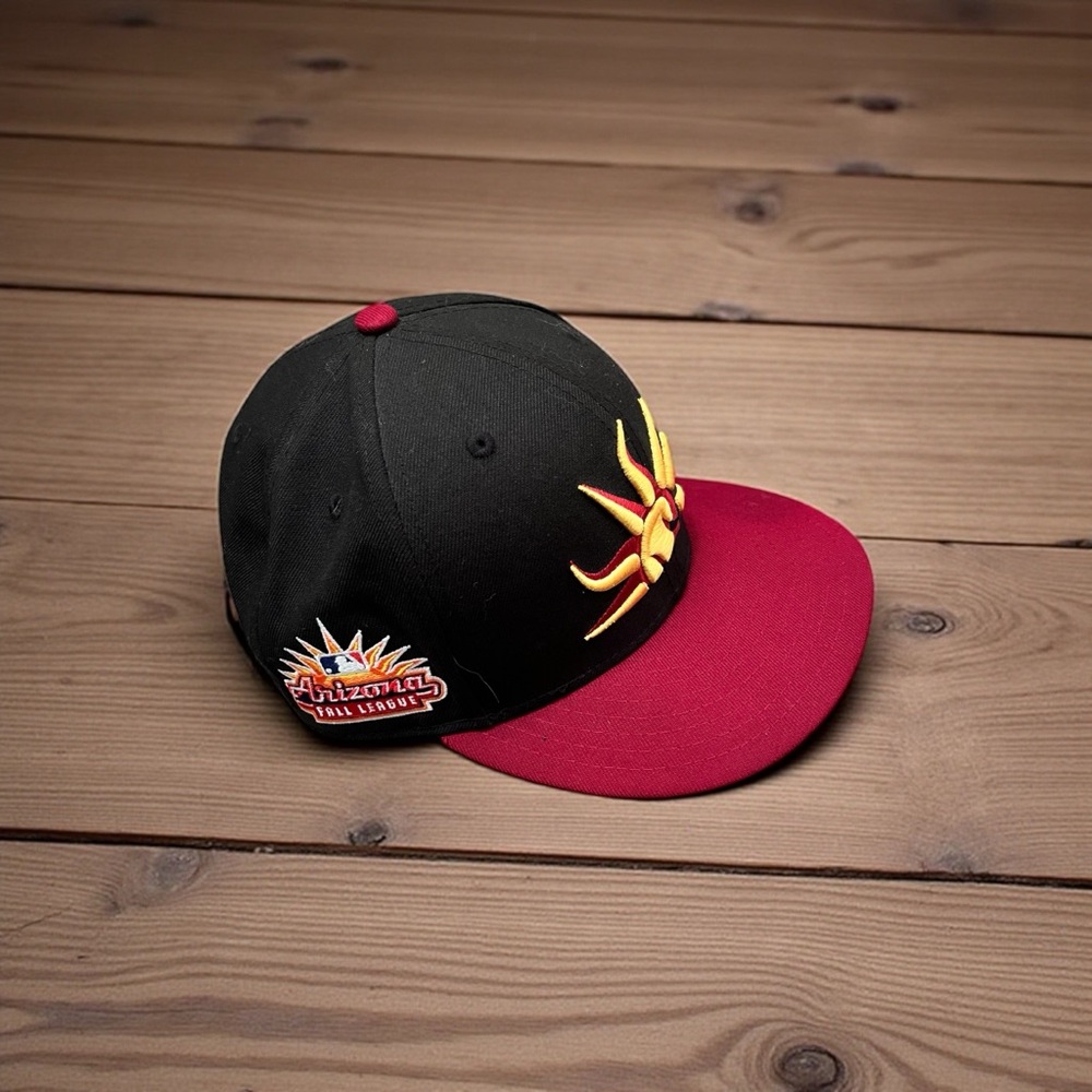 New Era 59FIFTY Cap - Picture 2 of 5
